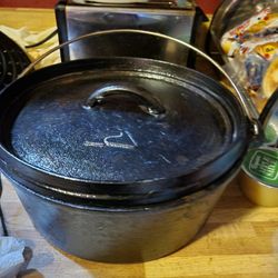 Seasoned Cast Iron Kettle 