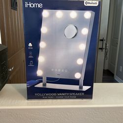 IHome  Hollywood Vanity Speaker Mirror