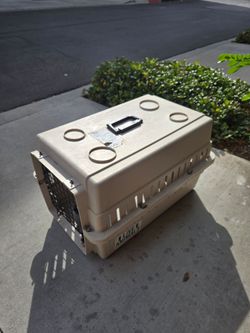 Small Pet Carrier / Travel Kennel