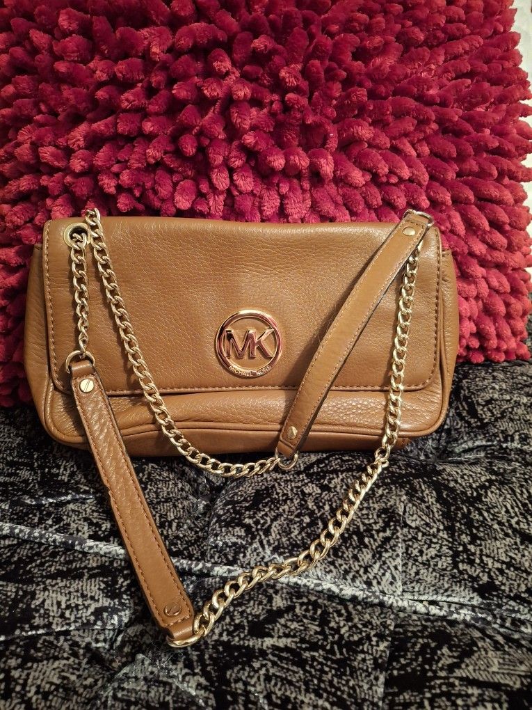 Michael Kors Leather Small Purse Like New
