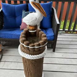 Beautiful Pelican Bird Bath Great For Your Outdoor Decor 
