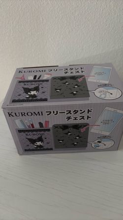Kuromi desk