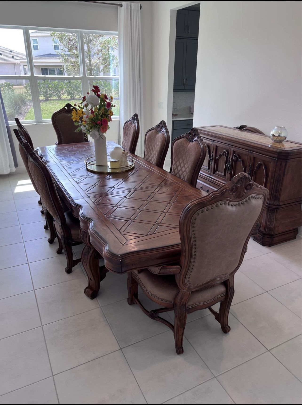 Michael Amini Tuscano Collection Dining Table 