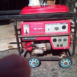 HONDA EB 5000  GENERATOR