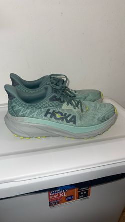 Women’s Hoka Size 11