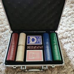Bran new poker set With Dealer Shoe