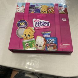 Shopkins Toys And Collectors Case