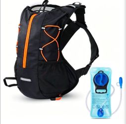 Hydration Backpack with 2L Bladder Water Pack for Hiking Cycling Running
Lightweight Design, Breathable Straps, Reflective Trim, Hydration Tube Clip