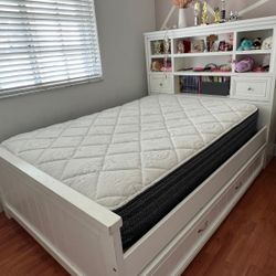 Two Full Size Beds With Trundle And Bookcase Backboard