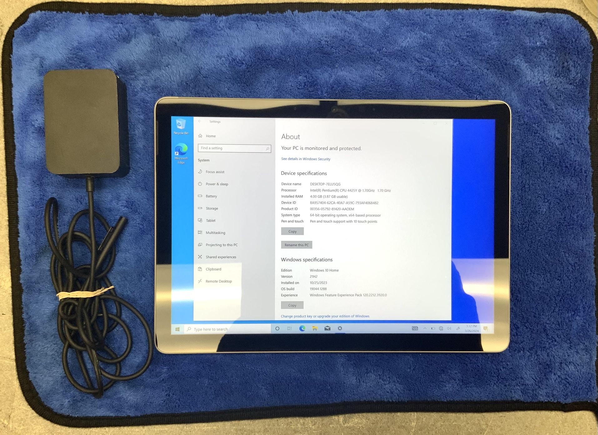 Microsoft Windows Surface 1901 64 GB Storage memory PC Window 10 Intel Pentium 4425Y 4GB RAM 64 Bit Op System Wifi Bluetooth Internet Browser