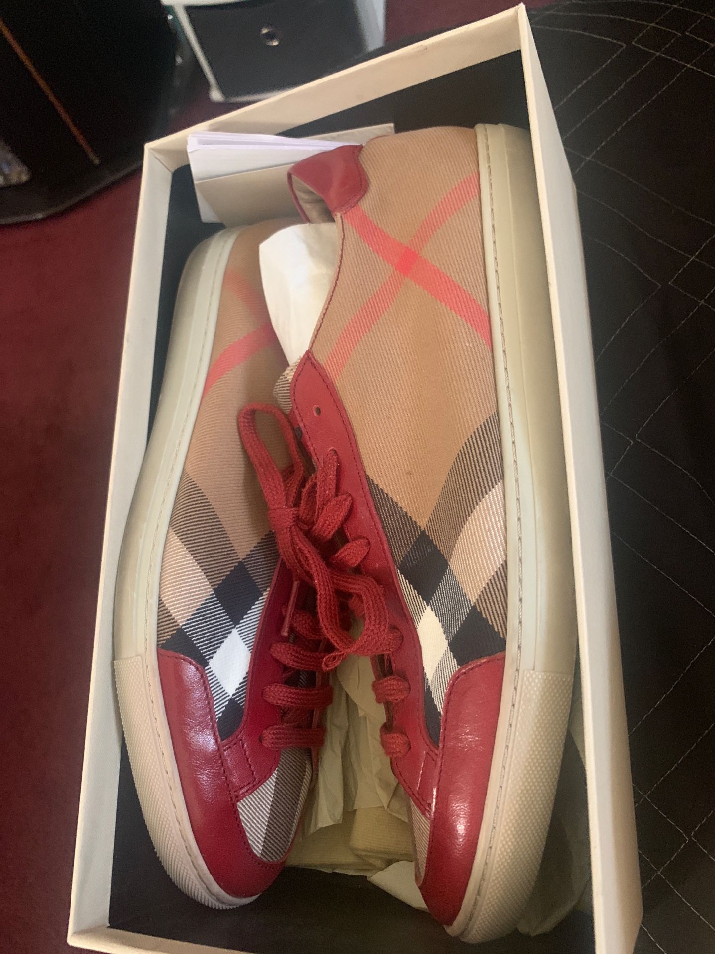 Burberry size 8.5