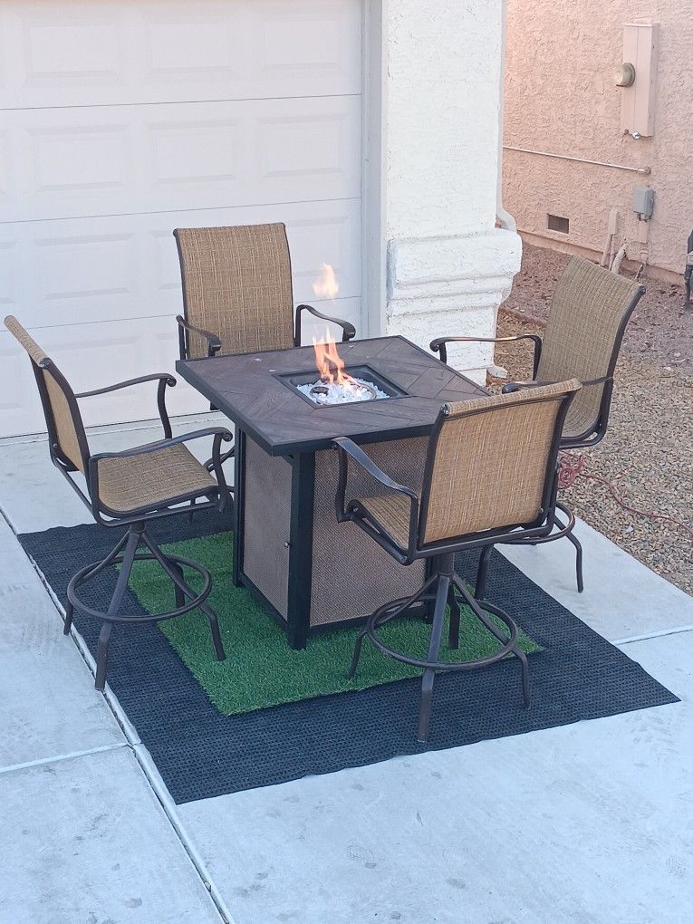 Patio Set Fire Pit And 4 Rocking Chairs