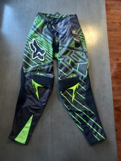 Fox Racing Platinum Vamplifier Motorcross Pants Black/Green Mens Size 28 NWT.  Brandnew never worn.  Factory tags. Black and green color. Has adjustab