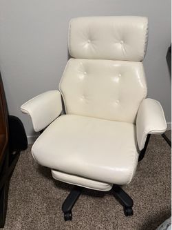 SeekFancy Reclining office chair with footrest