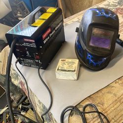Craftsman 80 amp gasless wir feed welder no.20101 1 box of wife extra like new
