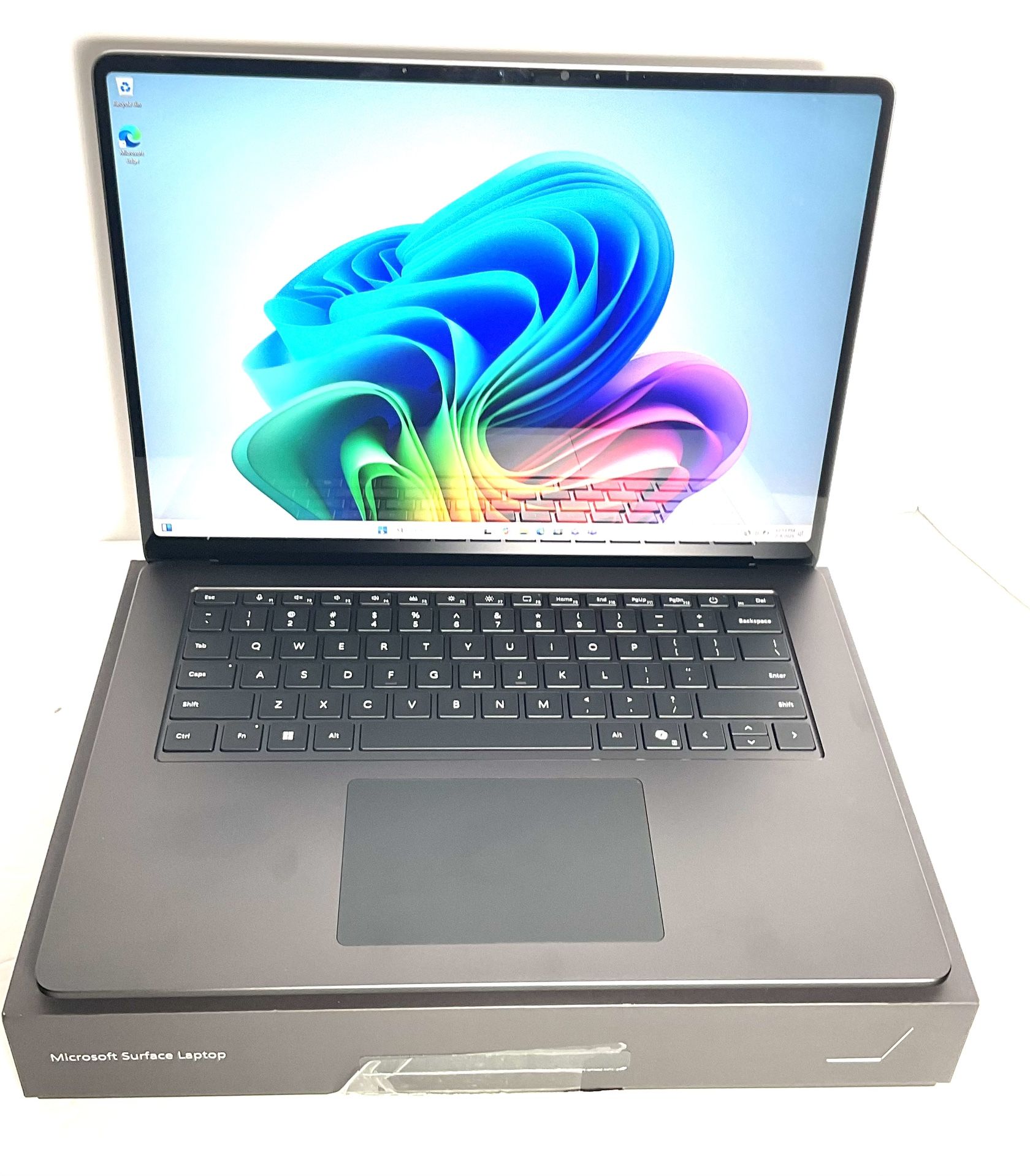 Microsoft 2037 Surface 15” Snap Dragon X 16 Gb 512gb Ssd In Box Like New 