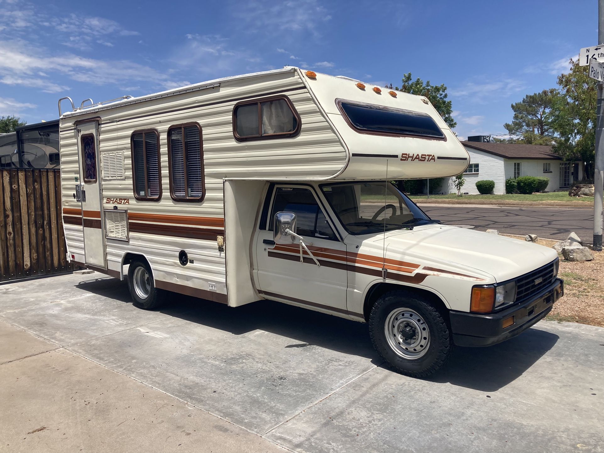 1984 Toyota Shasta, micro mini RV, very nice condition