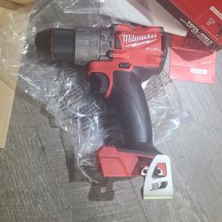 Milwaukee
M18 FUEL 18V Lithium-Ion Brushless Cordless 1/2 in. Hammer Drill/Driver (Tool-Only)