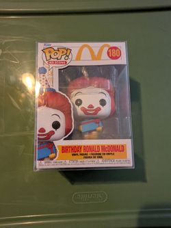 Funko Pop! Ad Icons: 180 McDonald's Birthday Ronald McDonald vinyl figure