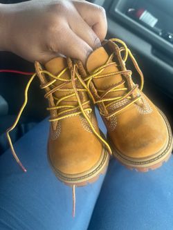 4 month old Timberland Toddler Wheat Boots