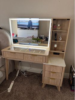 Makeup Vanity