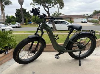 2026   VELOTRIC. RSTA LIKE NEW