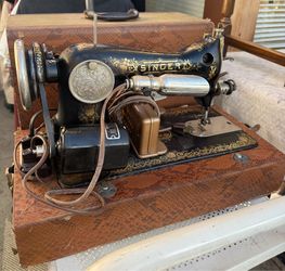 Vintage Singer Sewing Machine