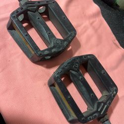 GT BMX Pedals Old 