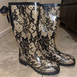 Rain Boots For Woman Size 7.5