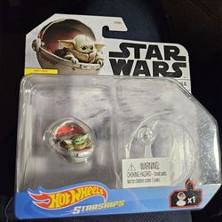 STAR WARS HOT WHEELS STARSHIPS MANDALORIAN THE CHILD HOVER PRAM 
