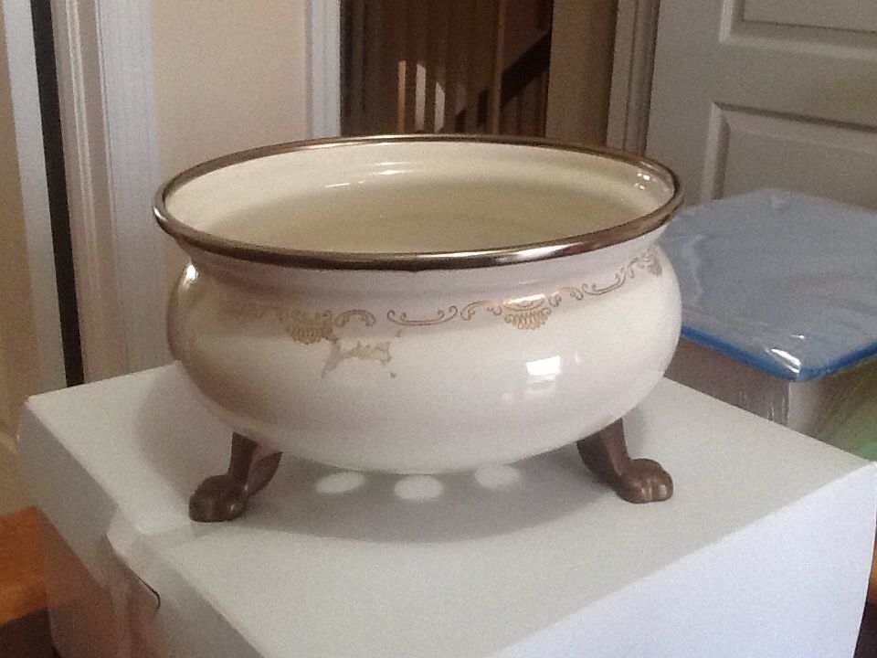 Fissler Germany made potpourri ceramic bowl