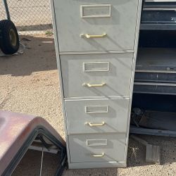 4 Drawer Filing Cabinet 