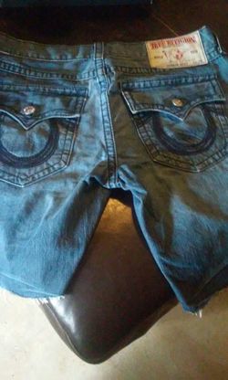 True religion cut off shorts