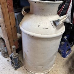 Milk Jug - No Lid 