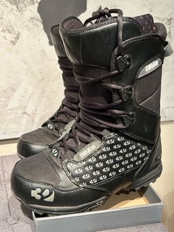 Snowboard boots ThirtyTwo size 8. Women’s