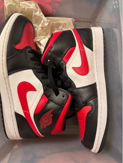 Air Jordan 1 Mid | black, fire red, white size 10