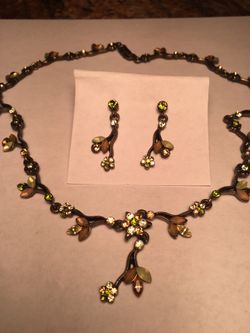 Green & amber rhinestone necklace & Earring set