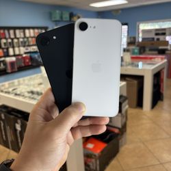 iPhone 16 E Unlocked 128Gb Like New