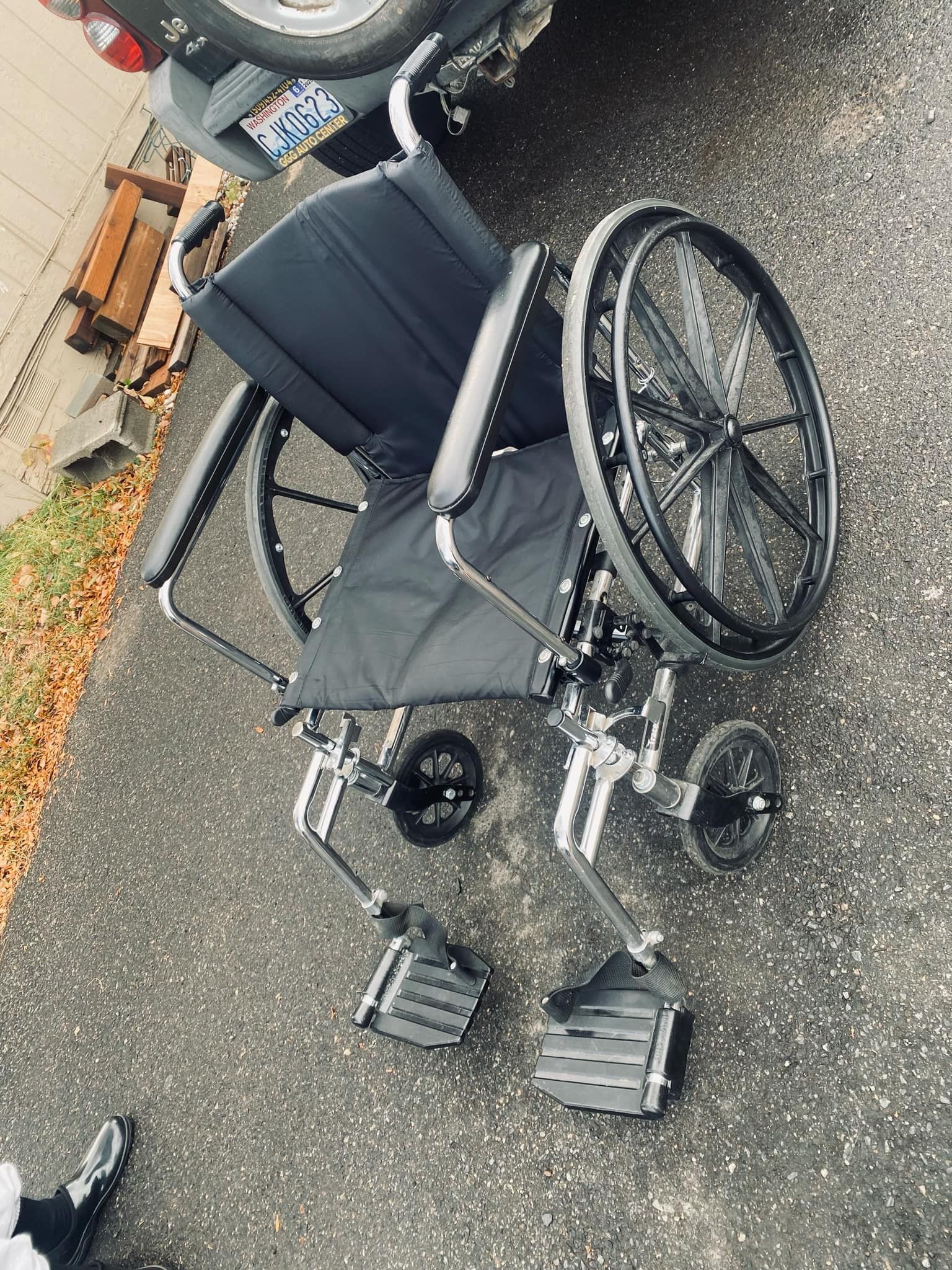 2 wheel chairs and an adult walker β priced separately $280- 2 Wheel Chairs $280 eachβ we got a new one and do not need all of them. pick up only