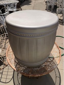 Drum patio table