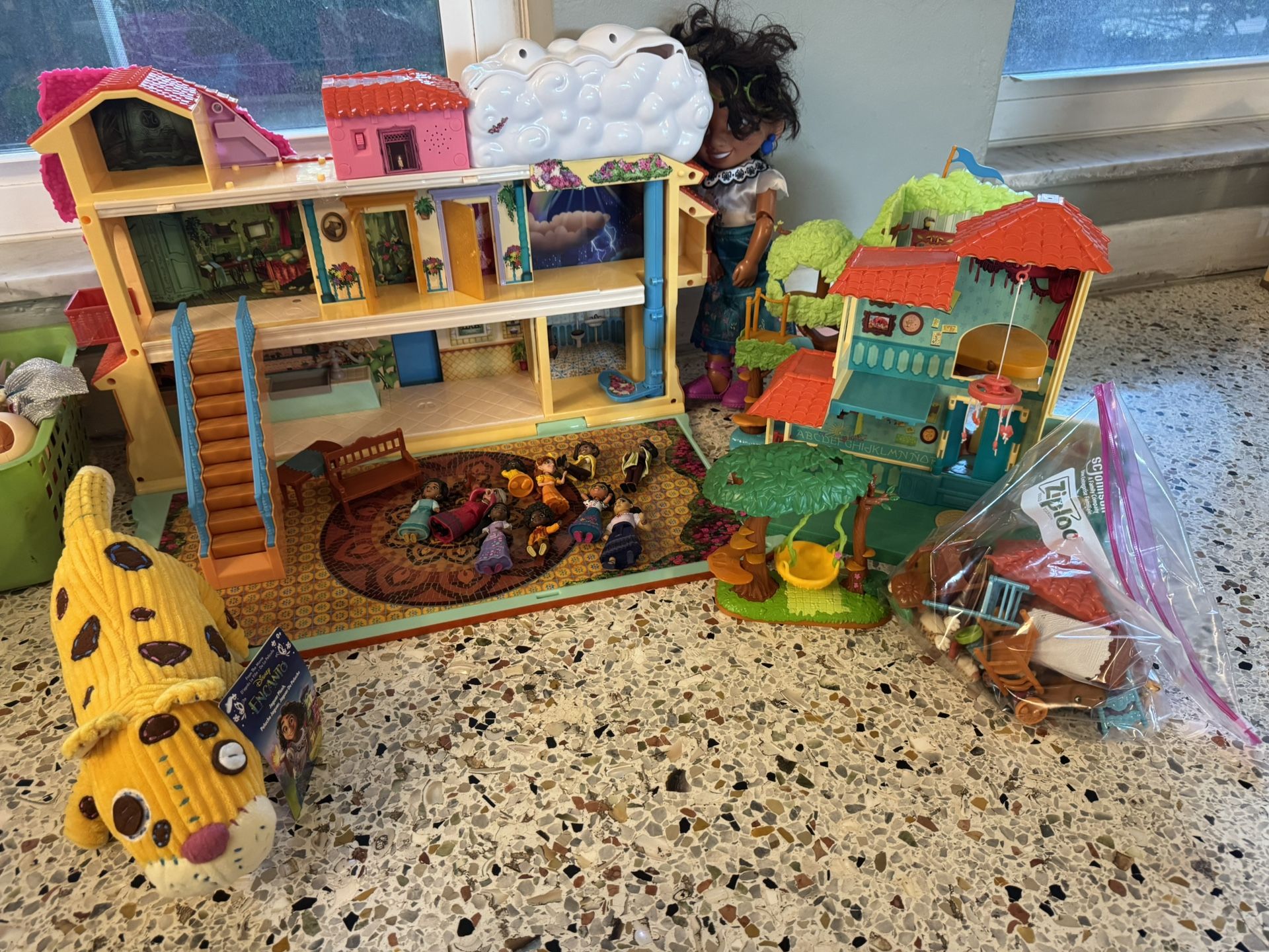 Selling ENCANTO toys