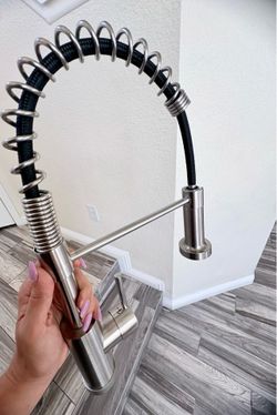 BRAND NEW KITCHEN SINK FAUCET