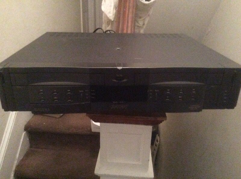 Vhs dual deck system like new go video