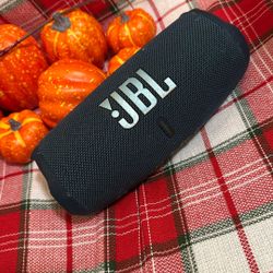 JBL charge 5 Bluetooth Speaker Authentic Only 