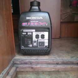 Honda 2200 Quiet Generator 