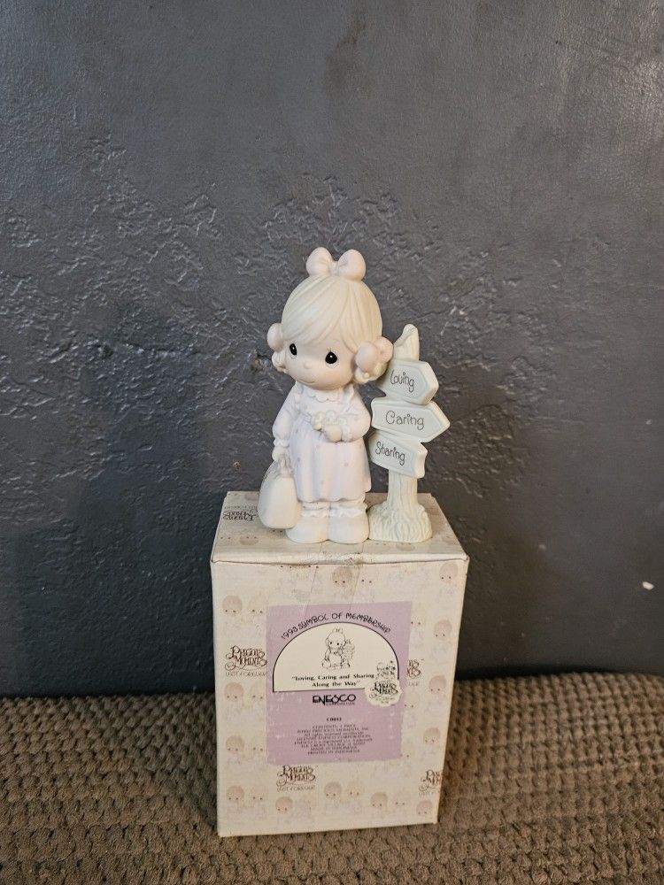 Precious Moments Figure 