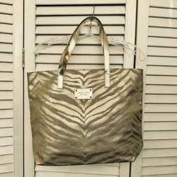 Michael Kors Gold Tote Badge - NEW