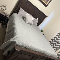 Queen Bed Frame / Dresser Set