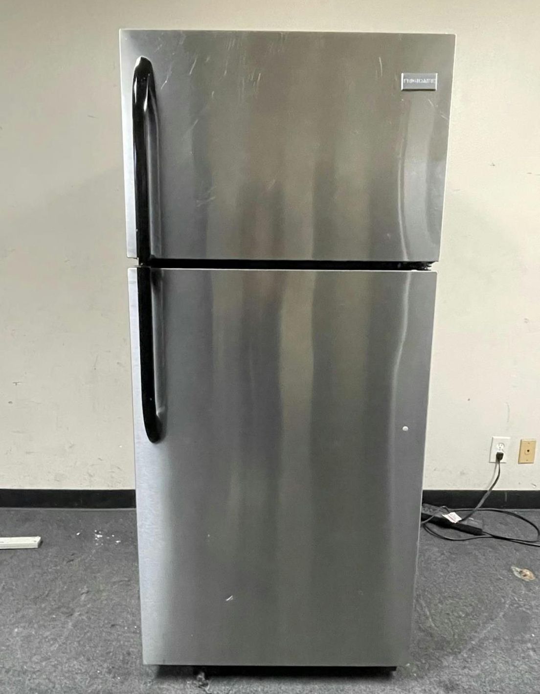 Frigidaire Top Mount Refrigerator Stainless Steel