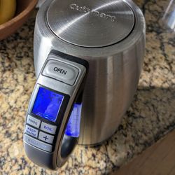 Cuisinart PerfecTemp 1.7 Liter Electric Kettle